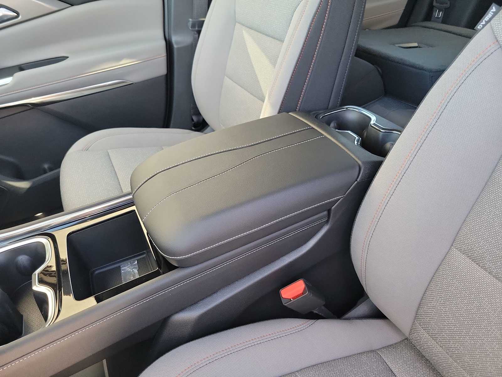 Thumbnail: 2026 Chevrolet Traverse - 16