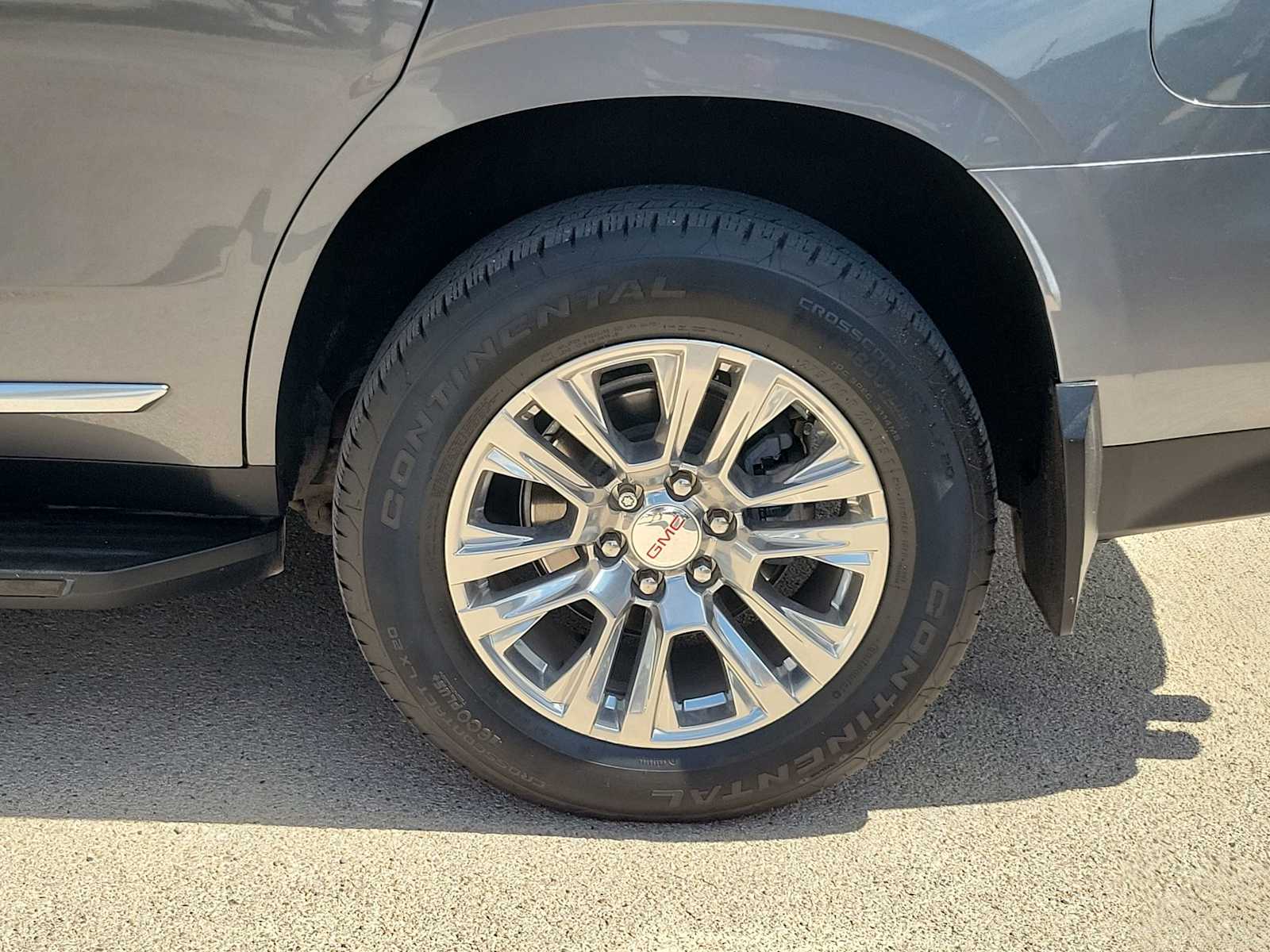 Thumbnail: 2022 GMC Yukon - 8