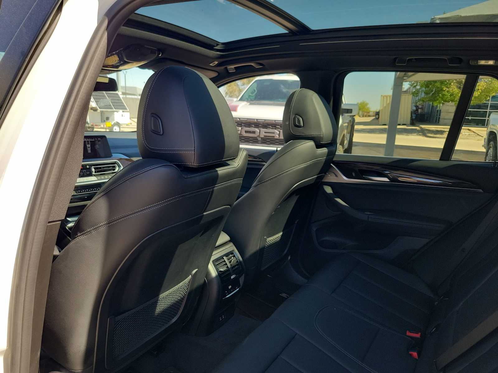 Thumbnail: 2023 BMW X3 - 12