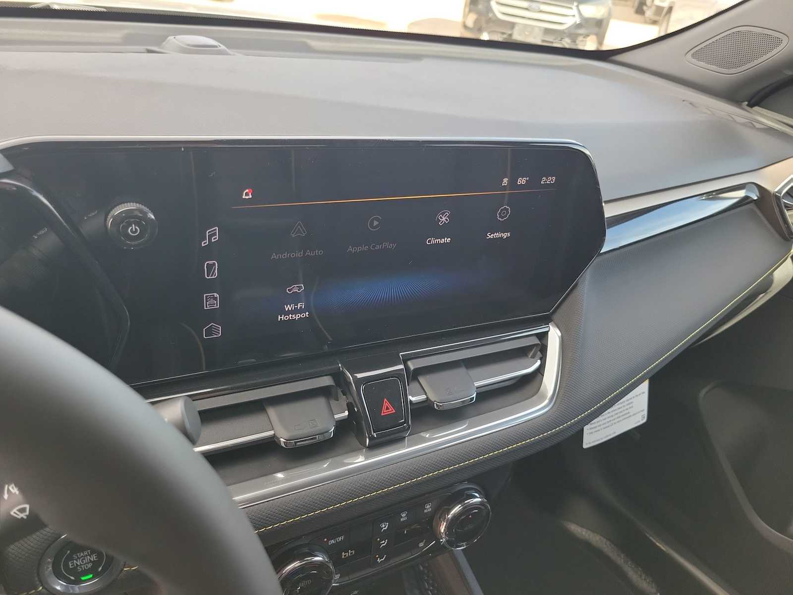 Thumbnail: 2026 Chevrolet TrailBlazer - 16