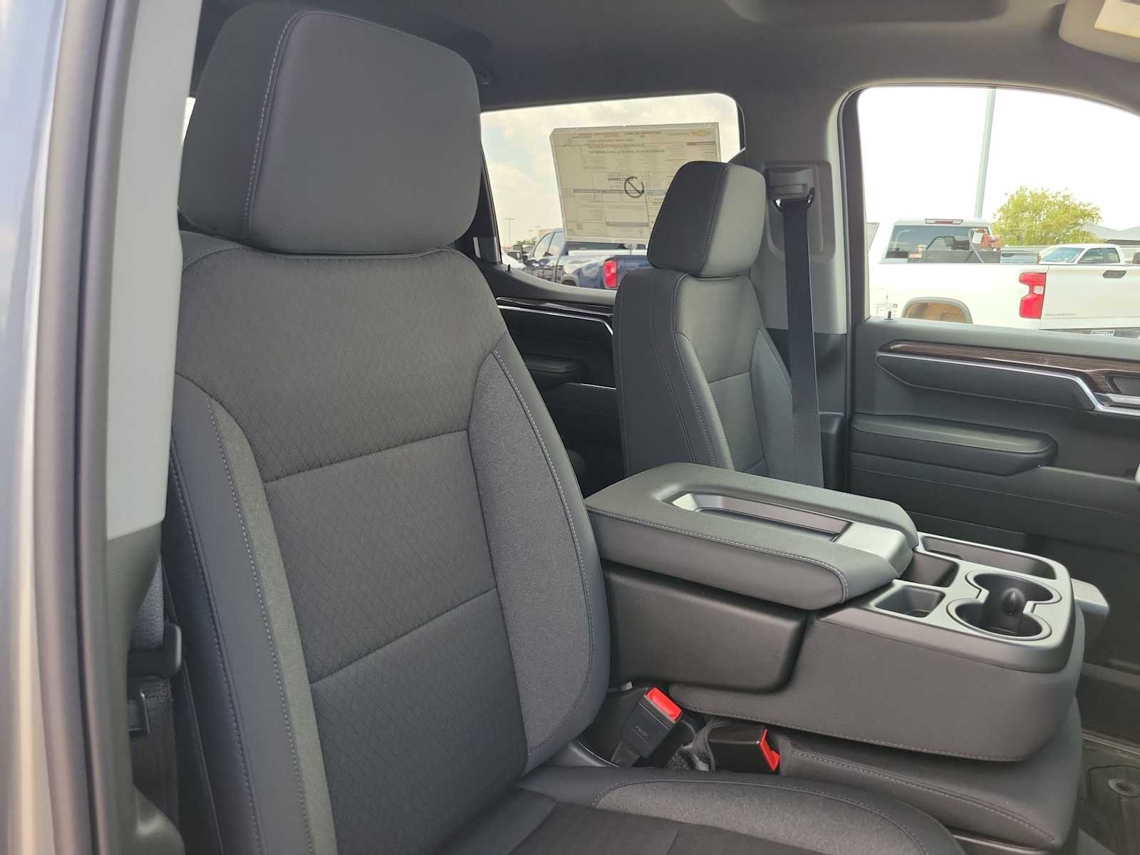 Thumbnail: 2026 Chevrolet Silverado 1500 - 14