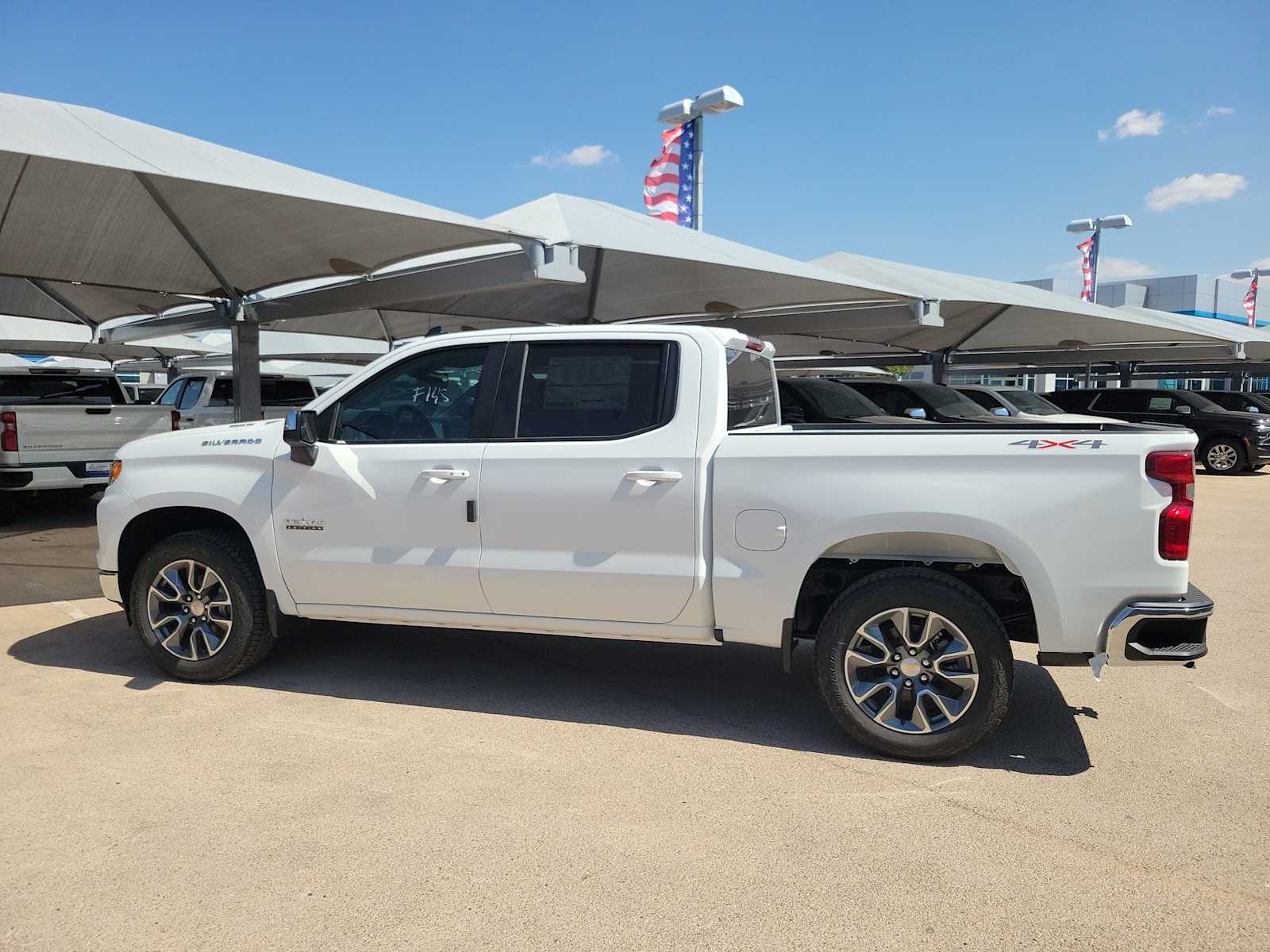 Thumbnail: 2026 Chevrolet Silverado 1500 - 3