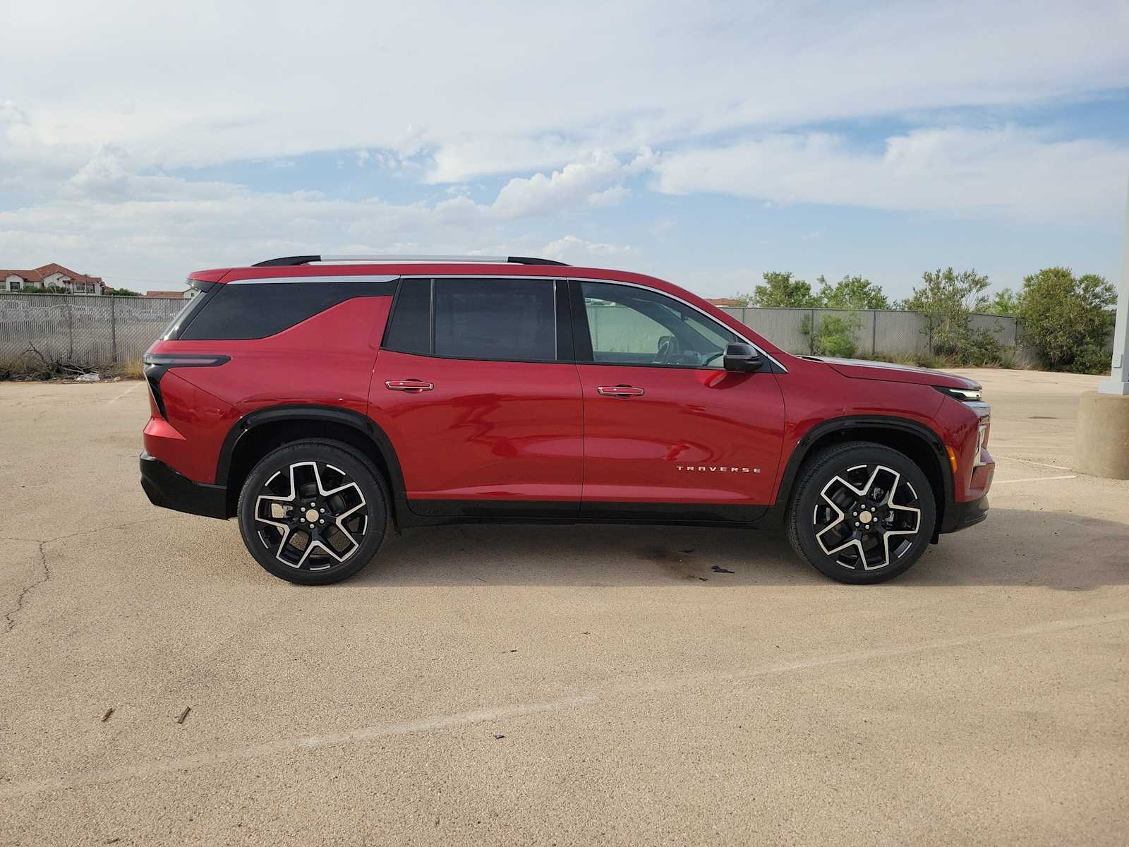 Thumbnail: 2026 Chevrolet Traverse - 9