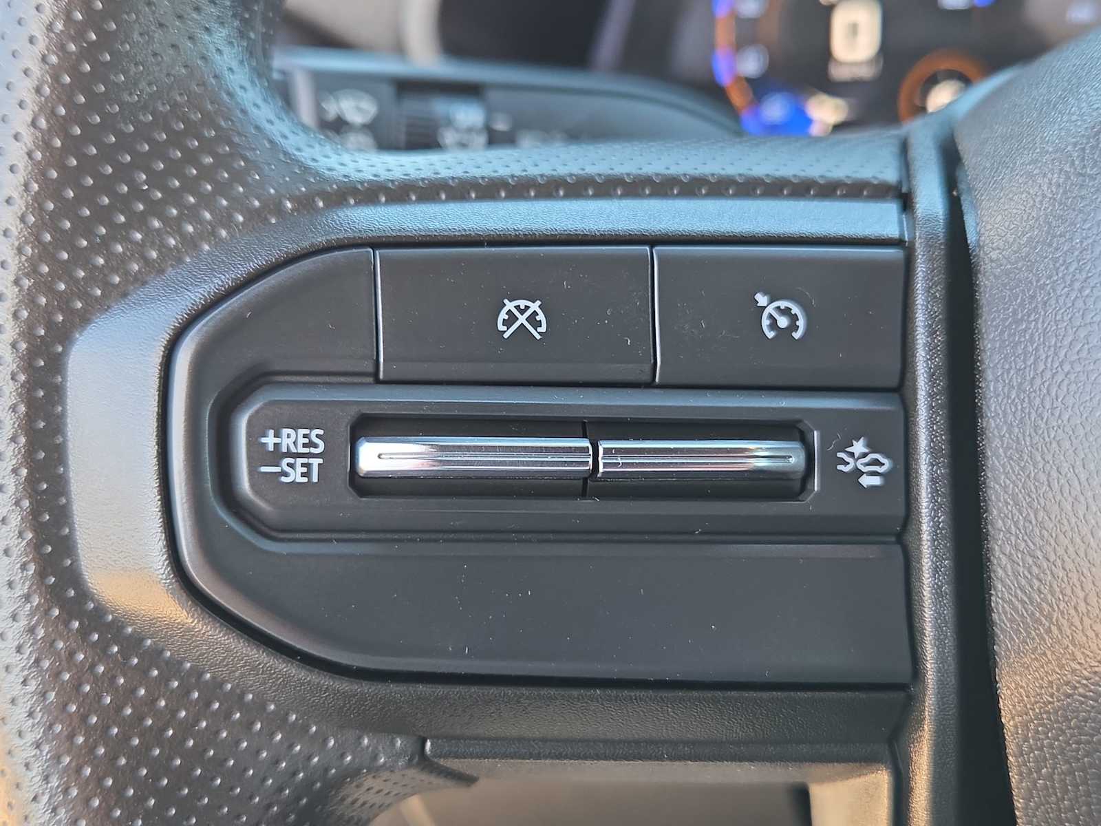 Thumbnail: 2024 Chevrolet Colorado - 15