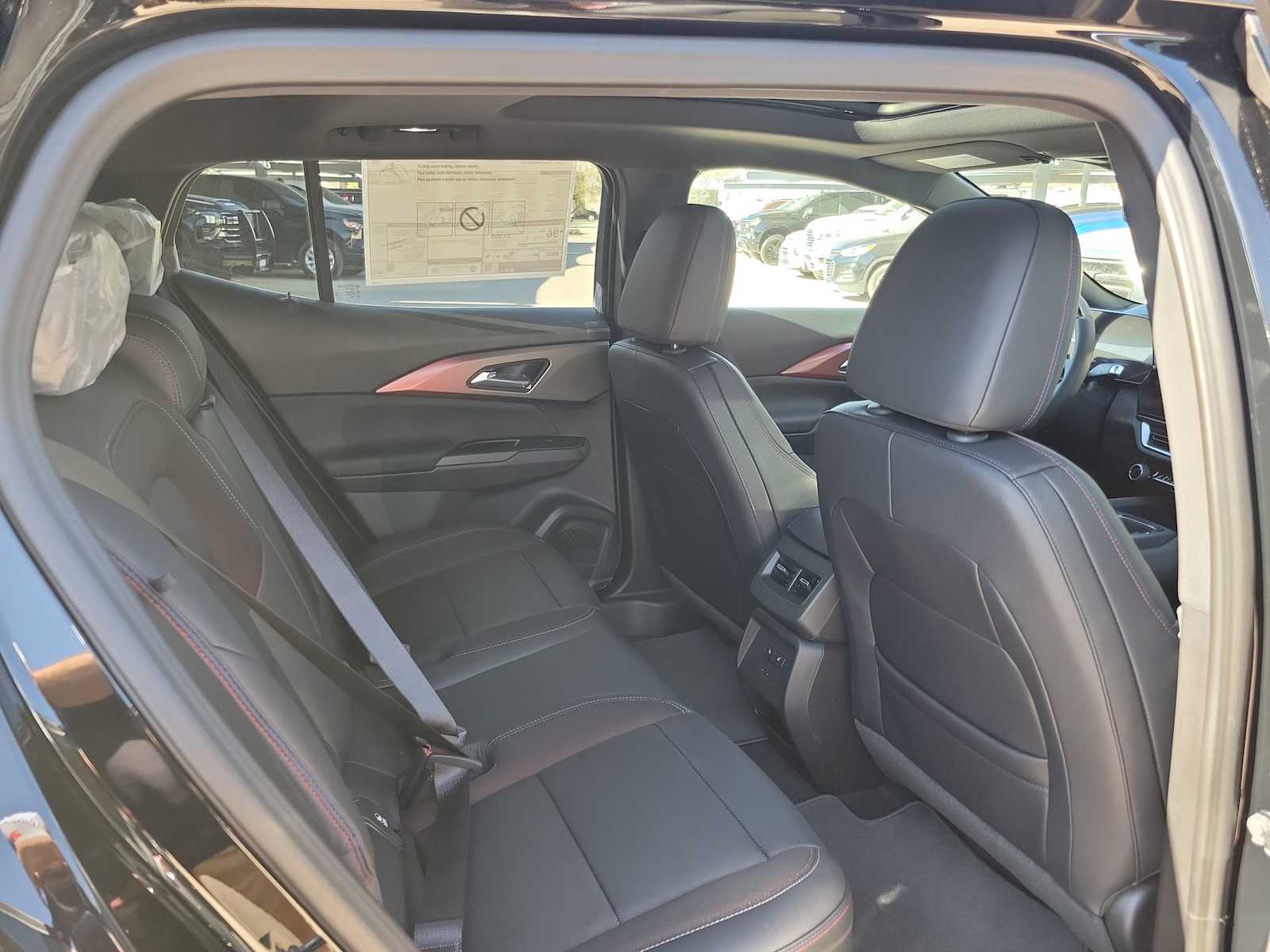 Thumbnail: 2026 Chevrolet Equinox - 21
