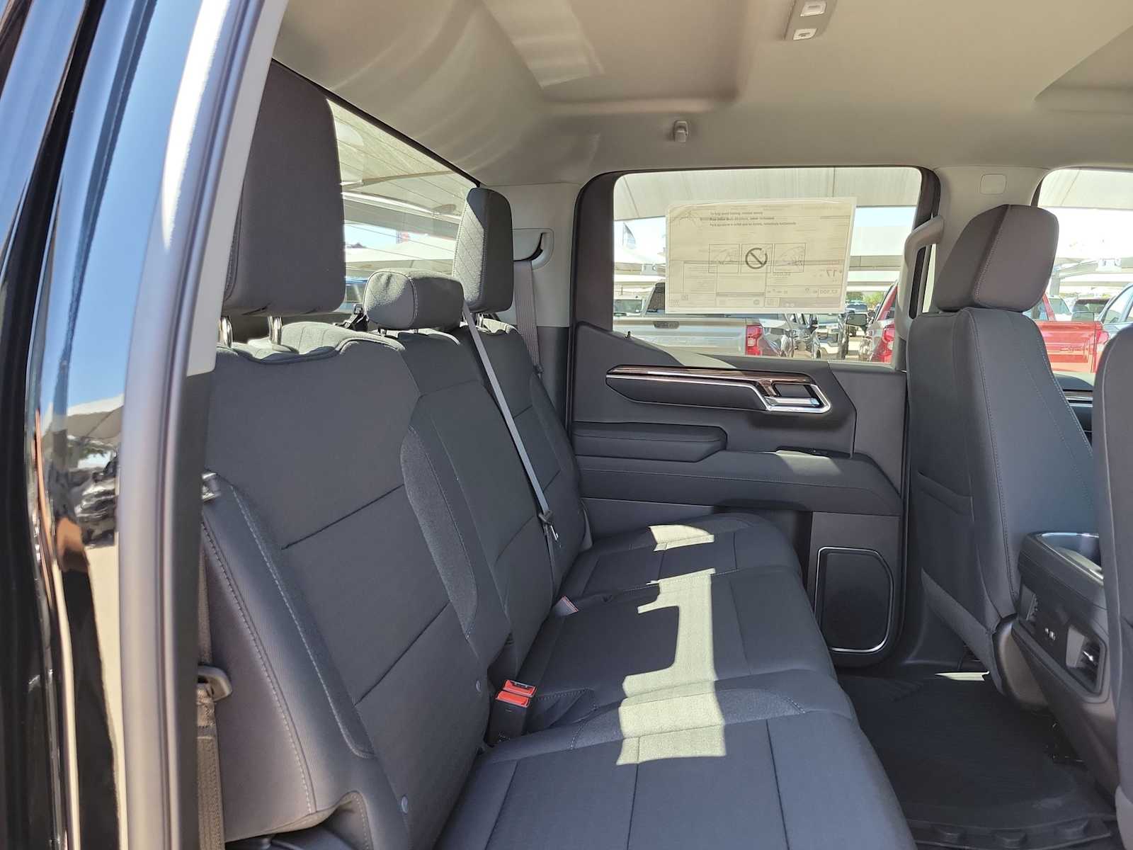 Thumbnail: 2026 Chevrolet Silverado 1500 - 13