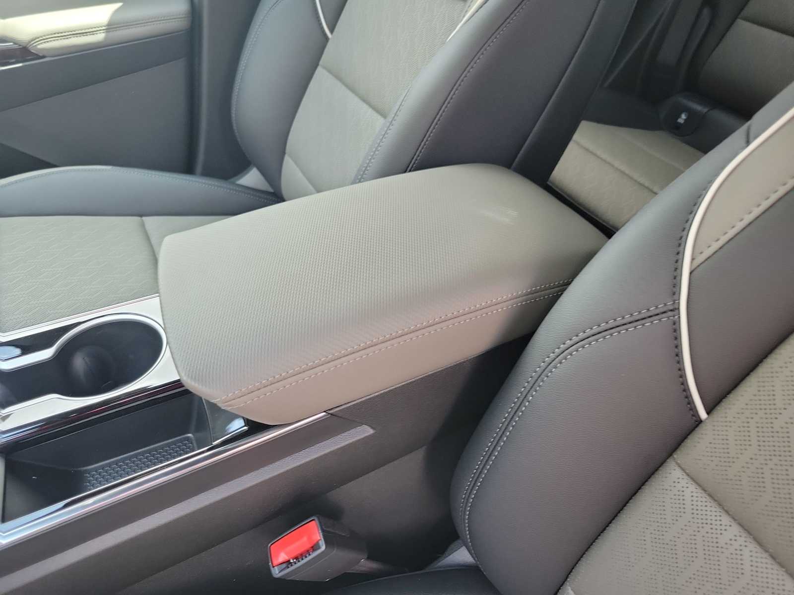 Thumbnail: 2026 Chevrolet Equinox - 16