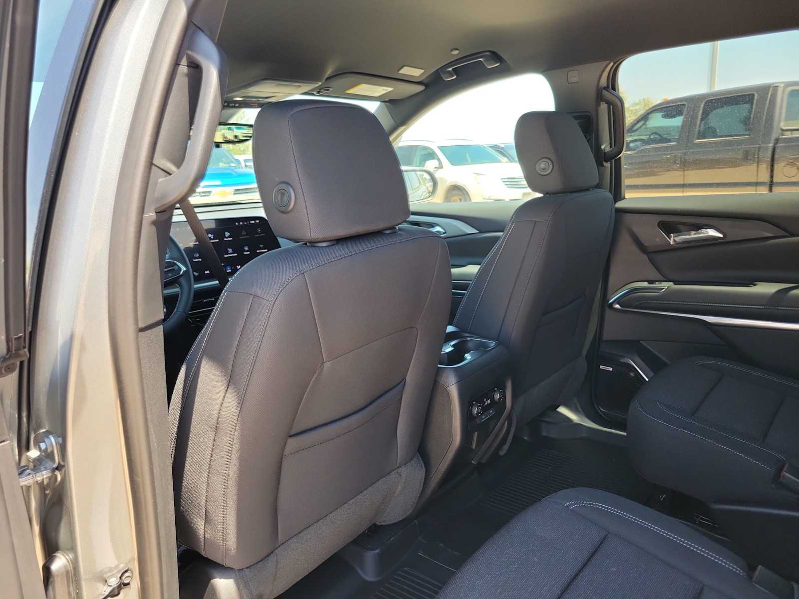Thumbnail: 2026 Chevrolet Traverse - 16