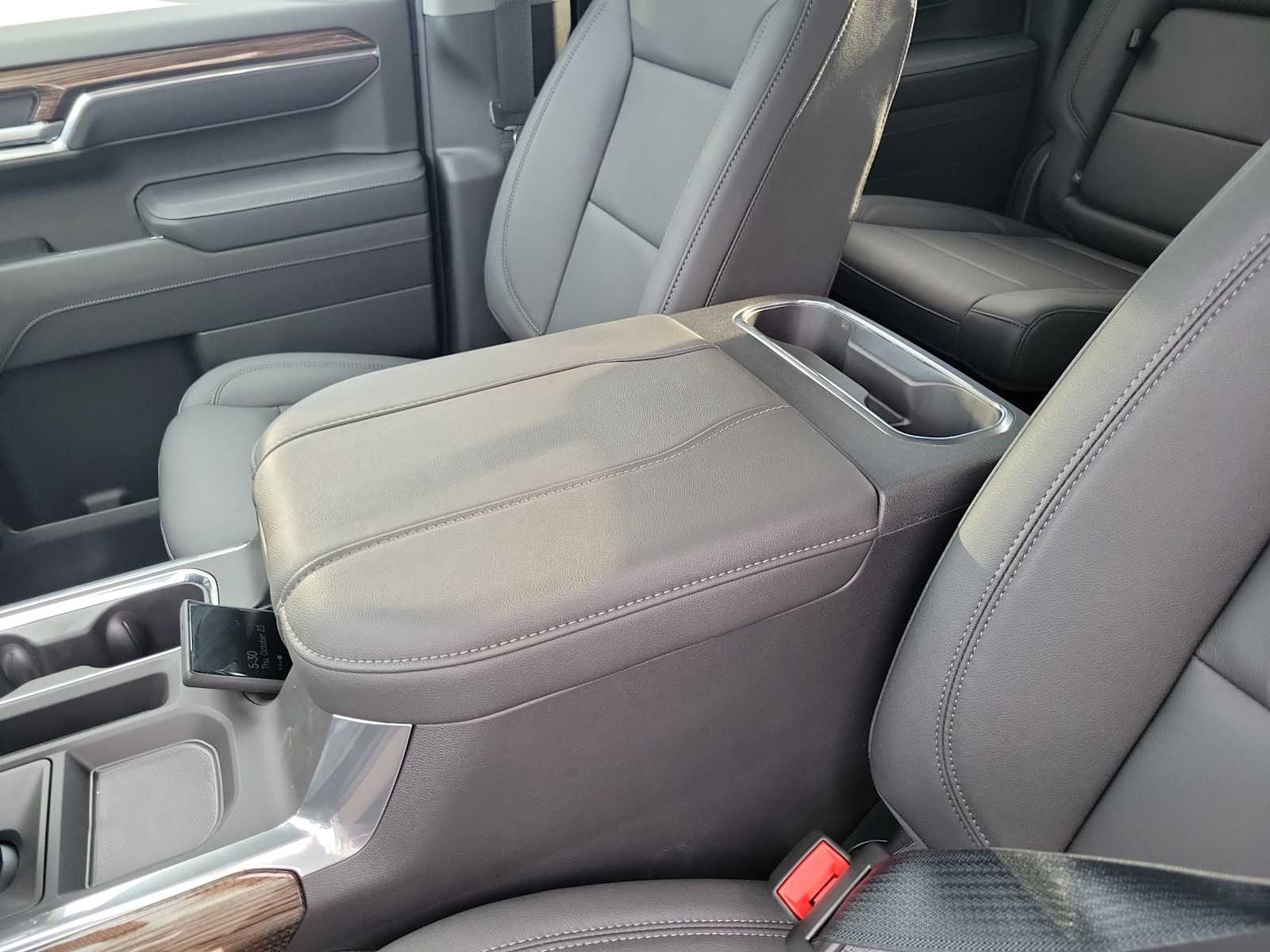 Thumbnail: 2026 Chevrolet Silverado 1500 - 16