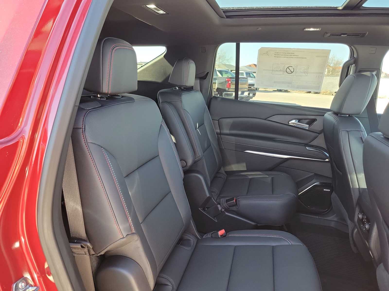 Thumbnail: 2026 Chevrolet Traverse - 9