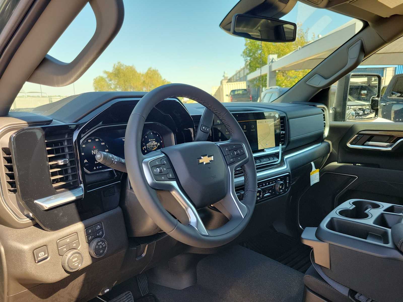 Thumbnail: 2026 Chevrolet Silverado 3500 - 2