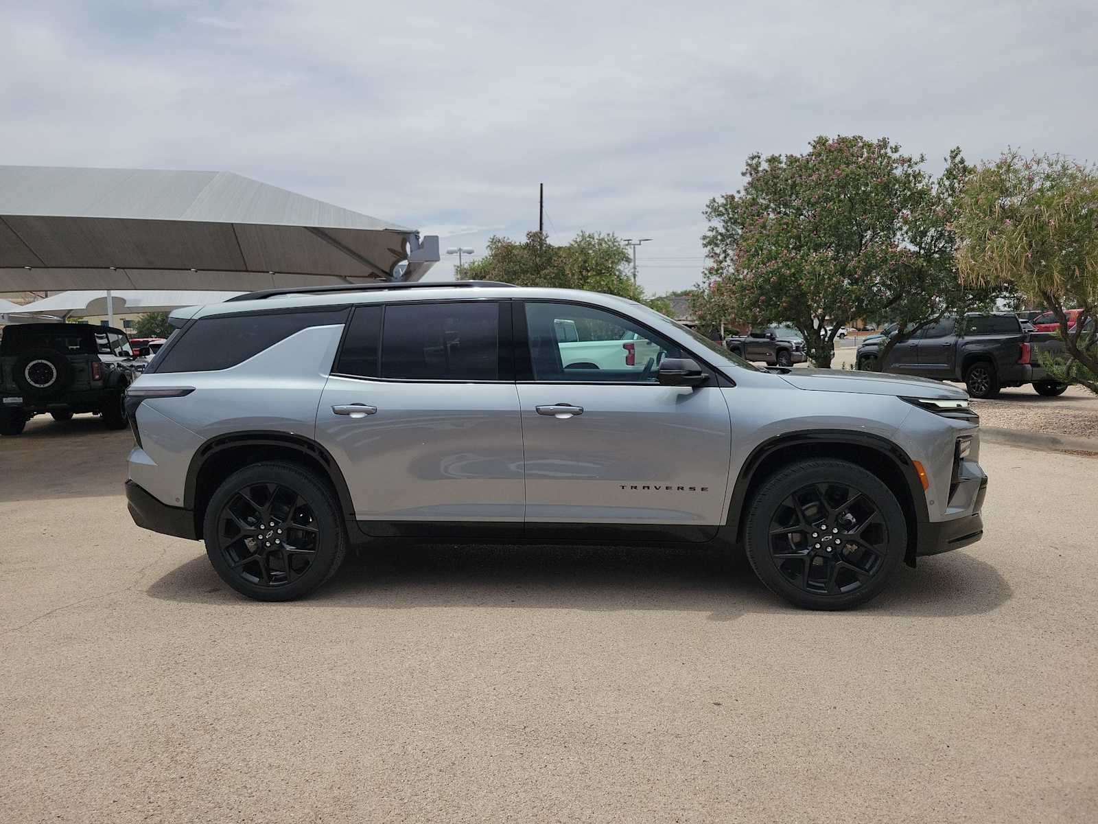 Thumbnail: 2026 Chevrolet Traverse - 9