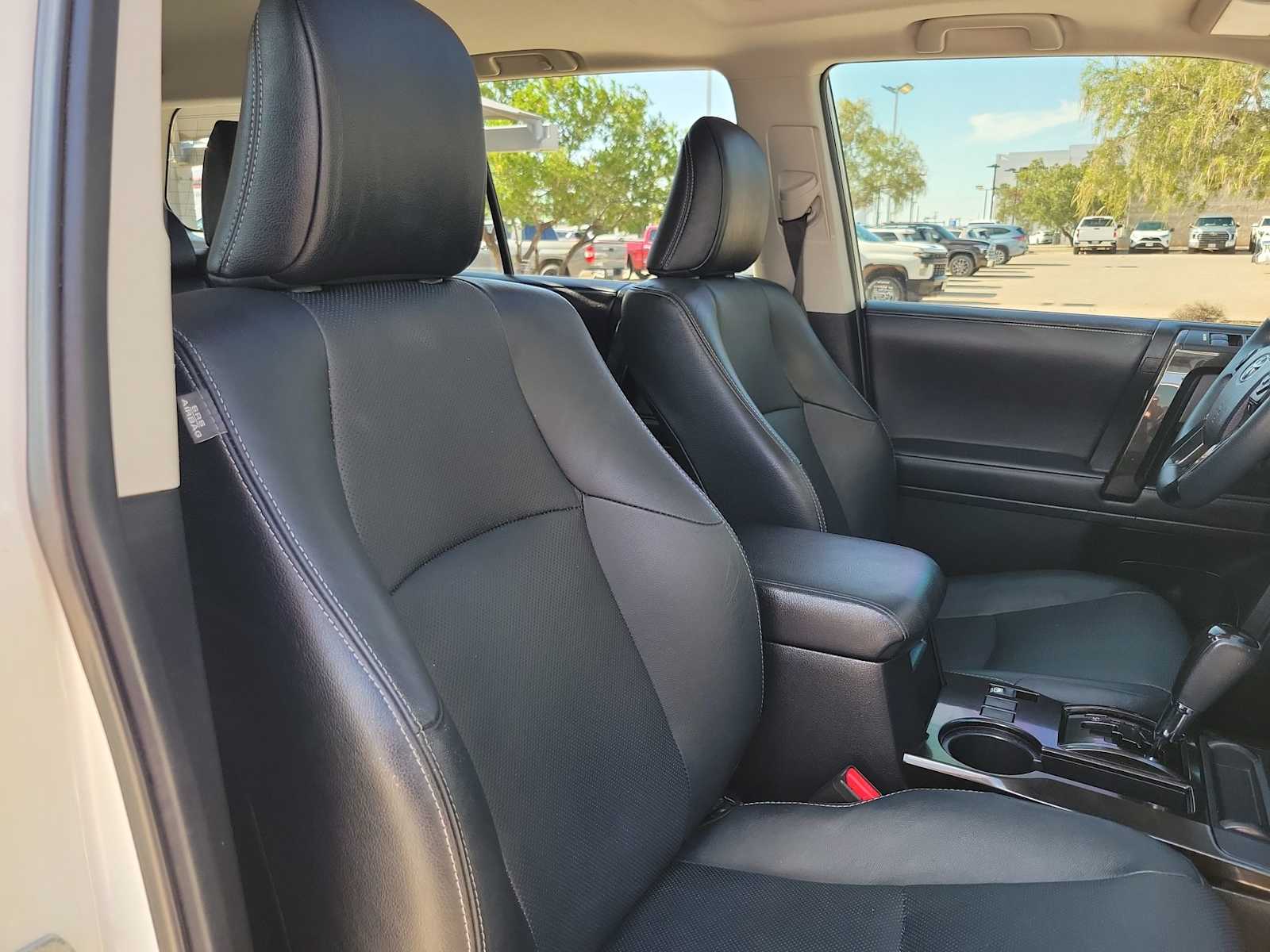 Thumbnail: 2021 Toyota 4Runner - 14