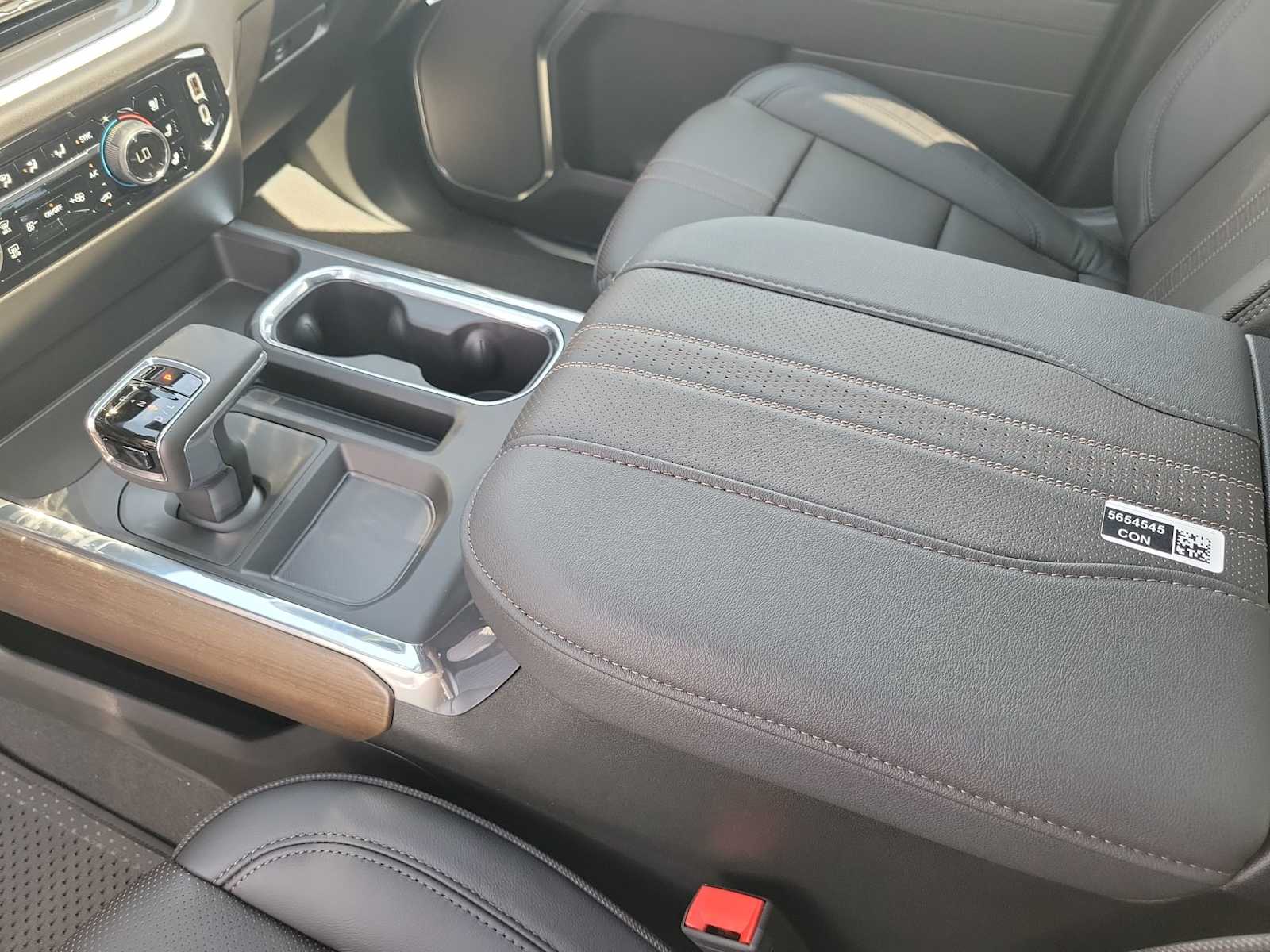 Thumbnail: 2026 Chevrolet Silverado 1500 - 16