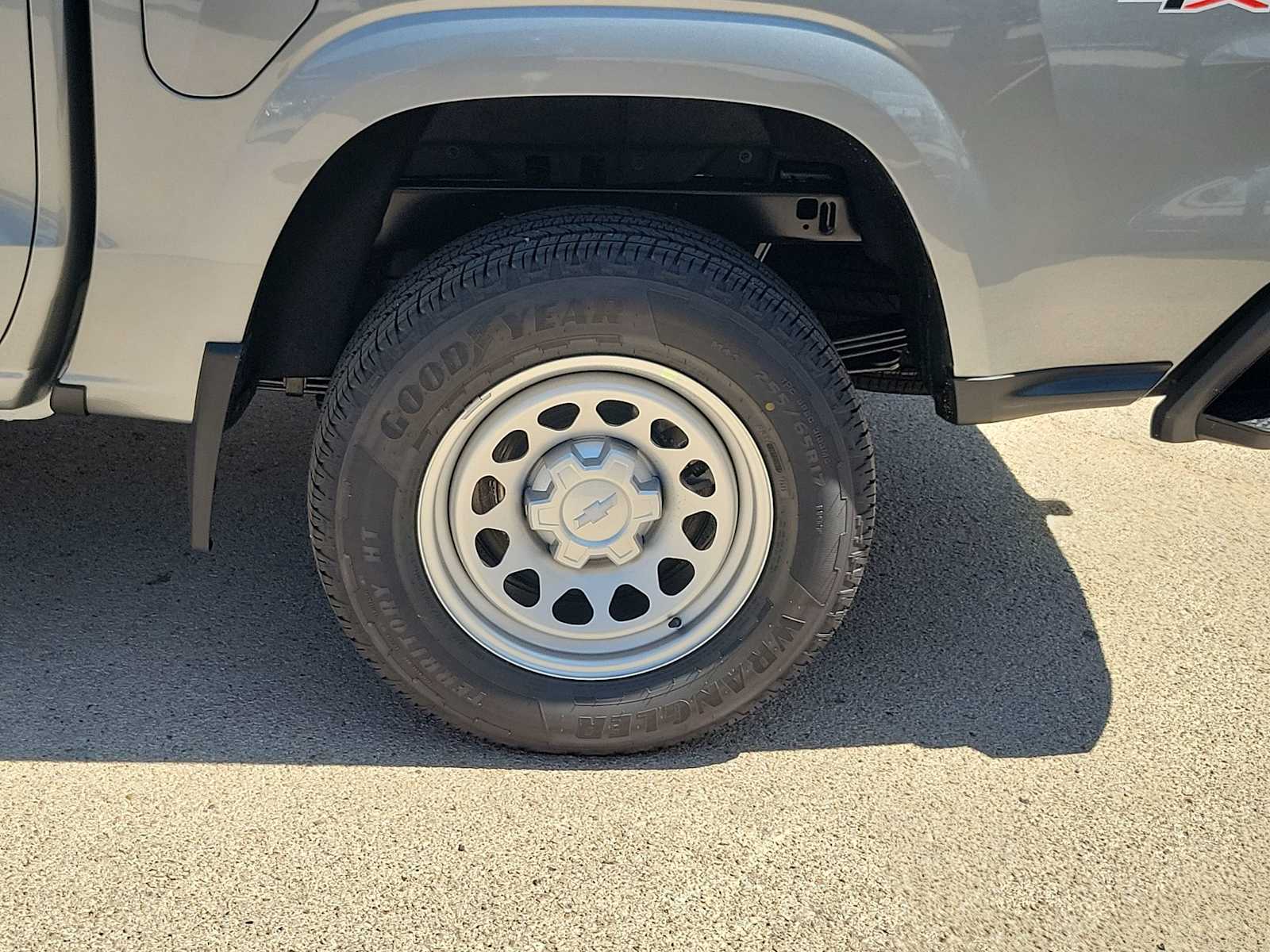 Thumbnail: 2026 Chevrolet Colorado - 8