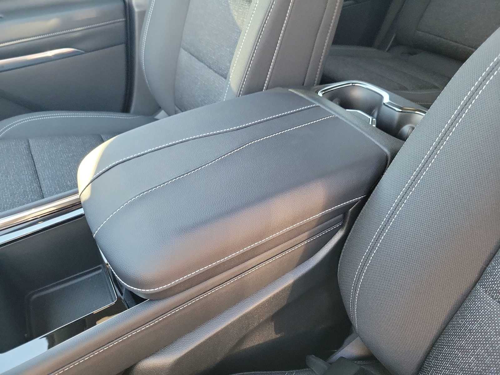 Thumbnail: 2026 Chevrolet Traverse - 16