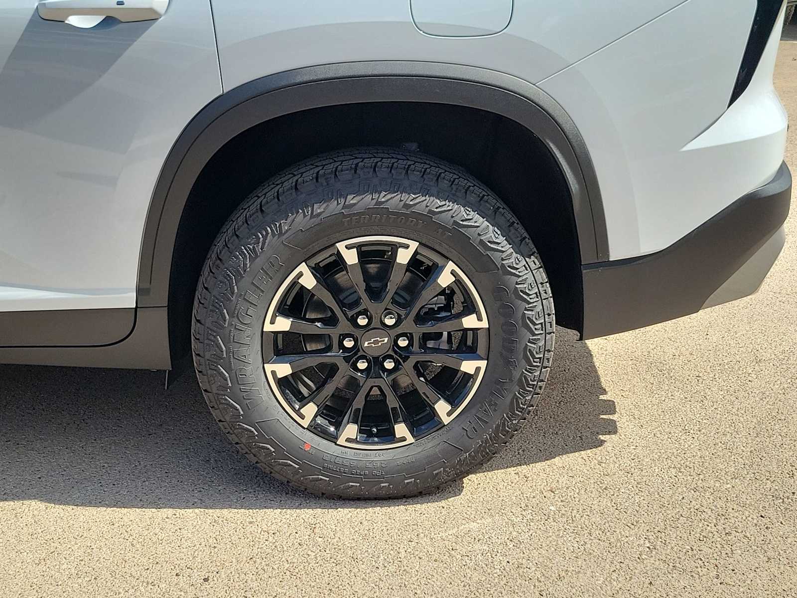 Thumbnail: 2026 Chevrolet Traverse - 8