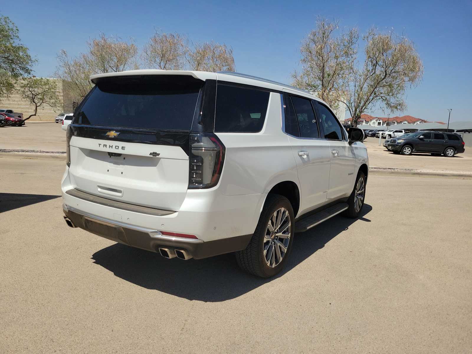 Thumbnail: 2025 Chevrolet Tahoe - 9