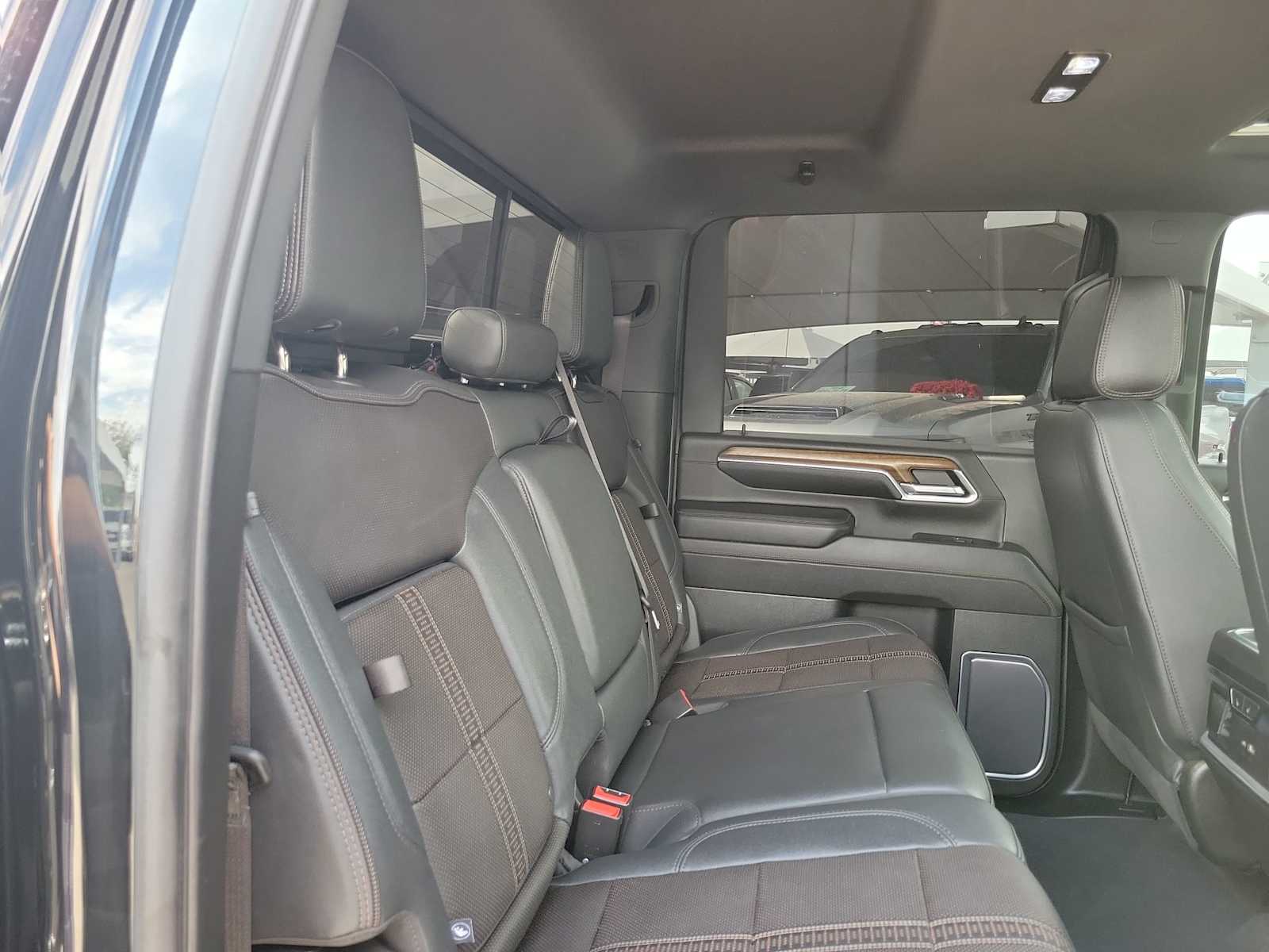 Thumbnail: 2024 Chevrolet Silverado 2500 - 13