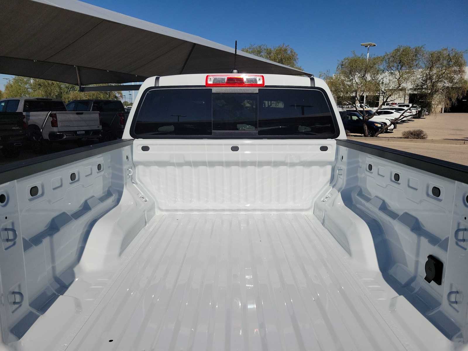 Thumbnail: 2026 Chevrolet Colorado - 19