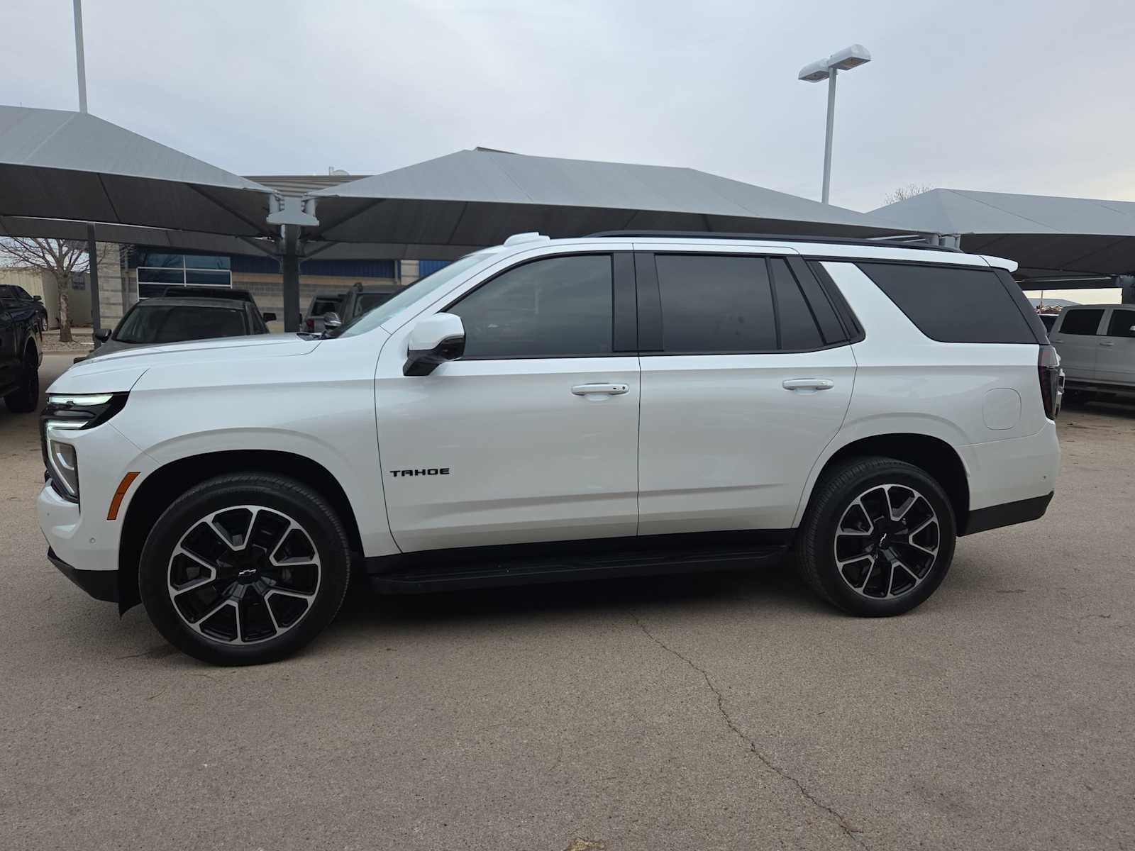 Thumbnail: 2025 Chevrolet Tahoe - 3