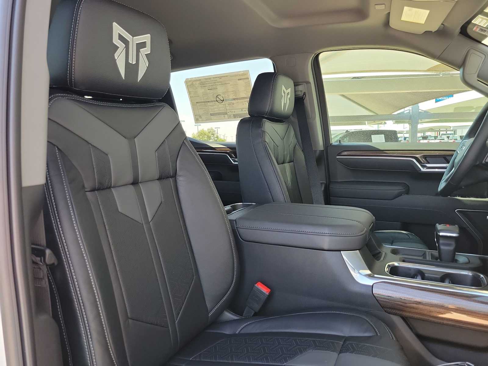 Thumbnail: 2025 Chevrolet Silverado 1500 - 22