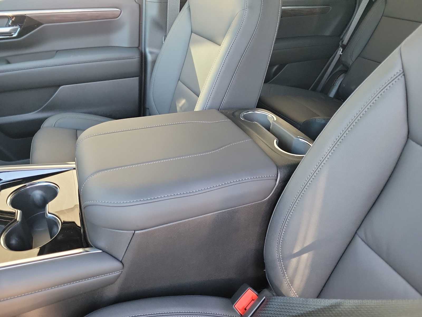 Thumbnail: 2026 Chevrolet Tahoe - 16