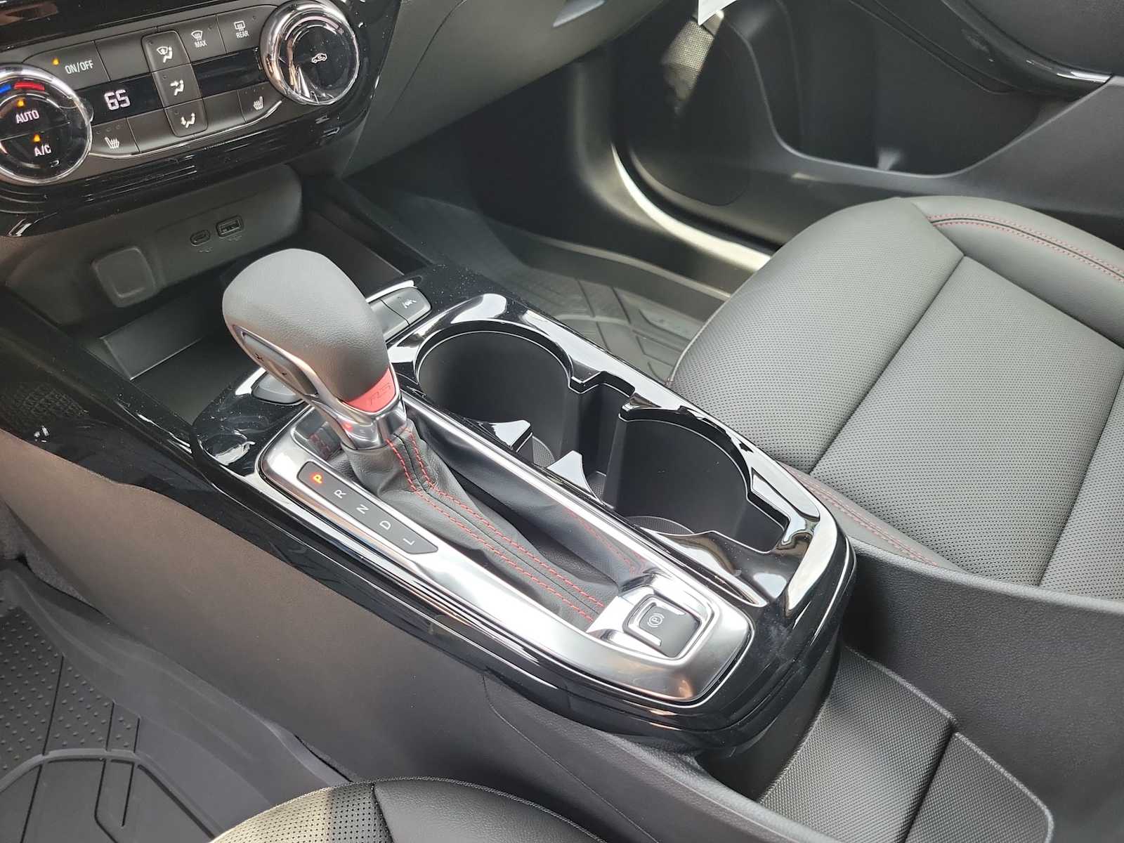 Thumbnail: 2026 Chevrolet Trax - 21