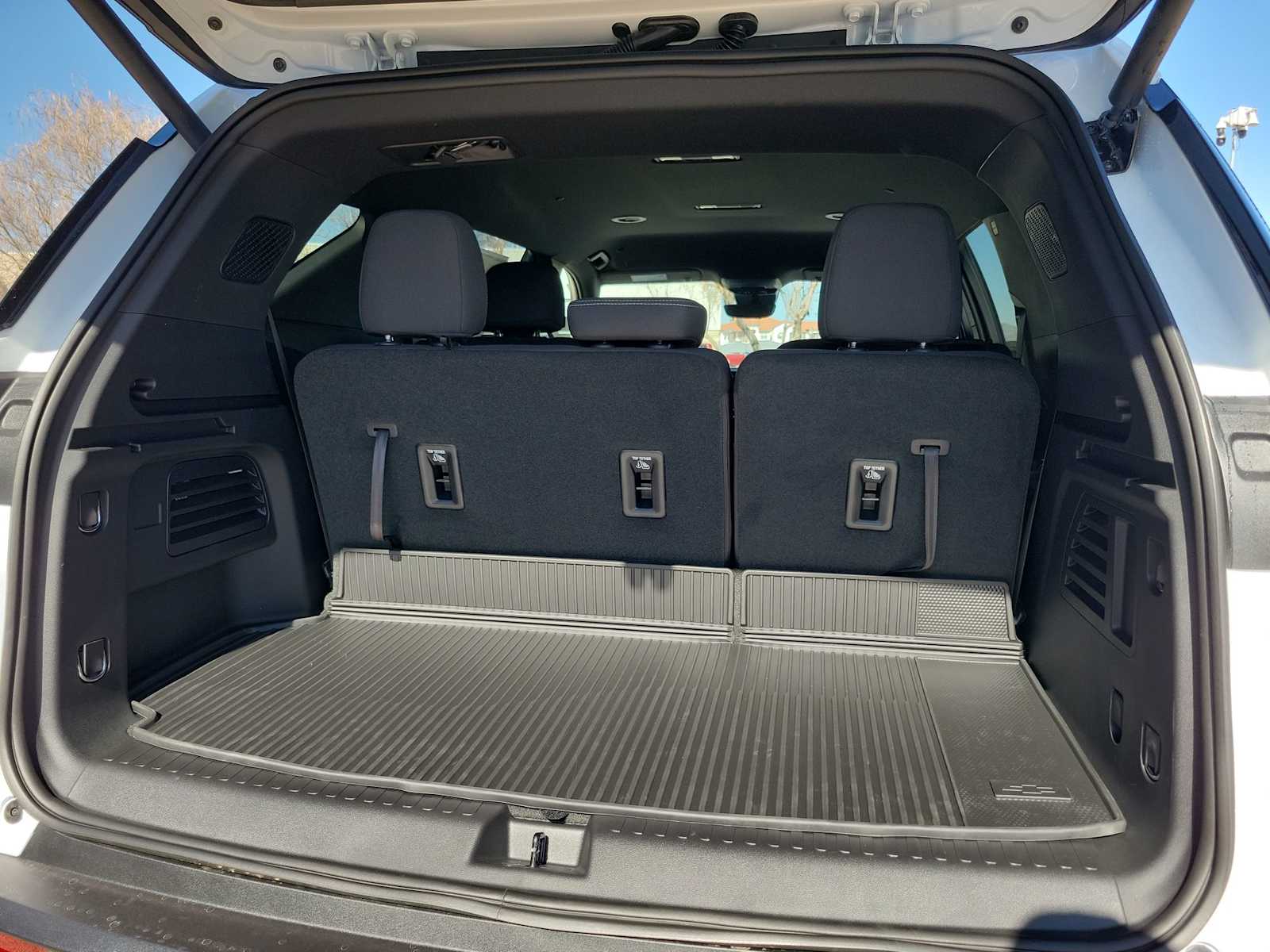 Thumbnail: 2026 Chevrolet Traverse - 19