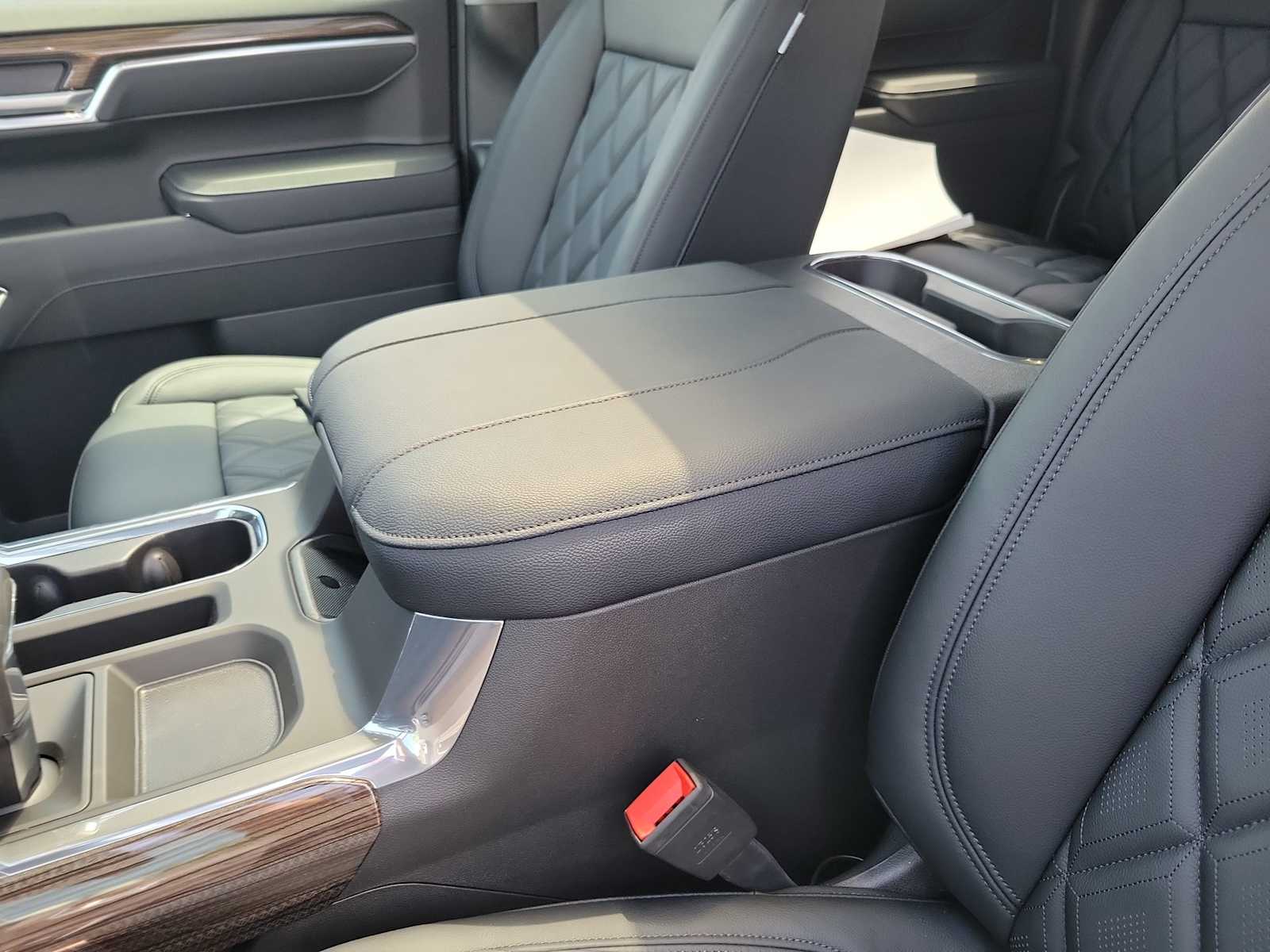 Thumbnail: 2025 Chevrolet Silverado 1500 - 16