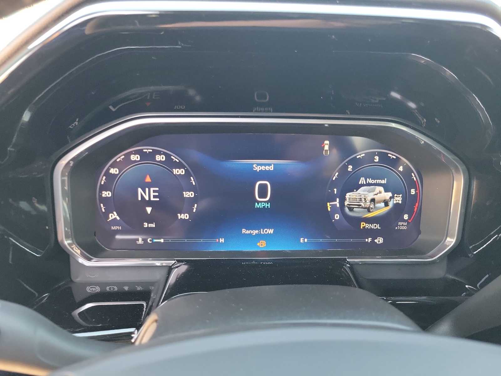 Thumbnail: 2026 Chevrolet Silverado 3500 - 18