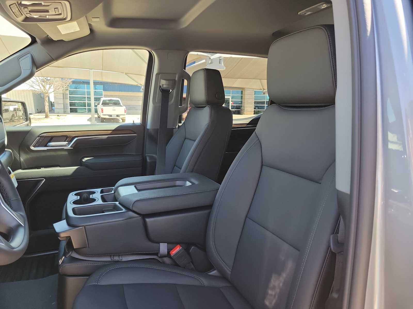 Thumbnail: 2026 Chevrolet Silverado 1500 - 15