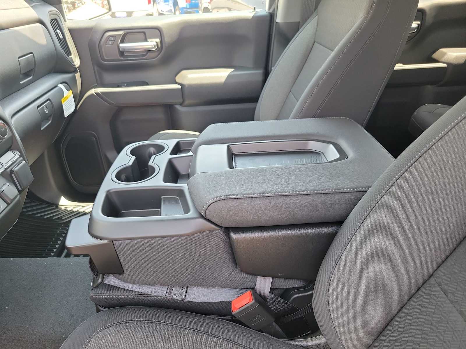 Thumbnail: 2026 Chevrolet Silverado 1500 - 16