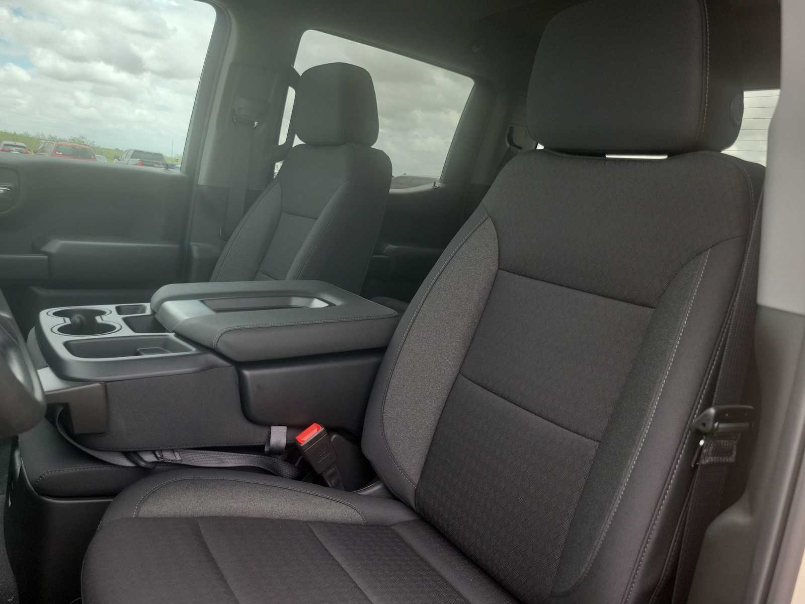 Thumbnail: 2026 Chevrolet Silverado 1500 - 15