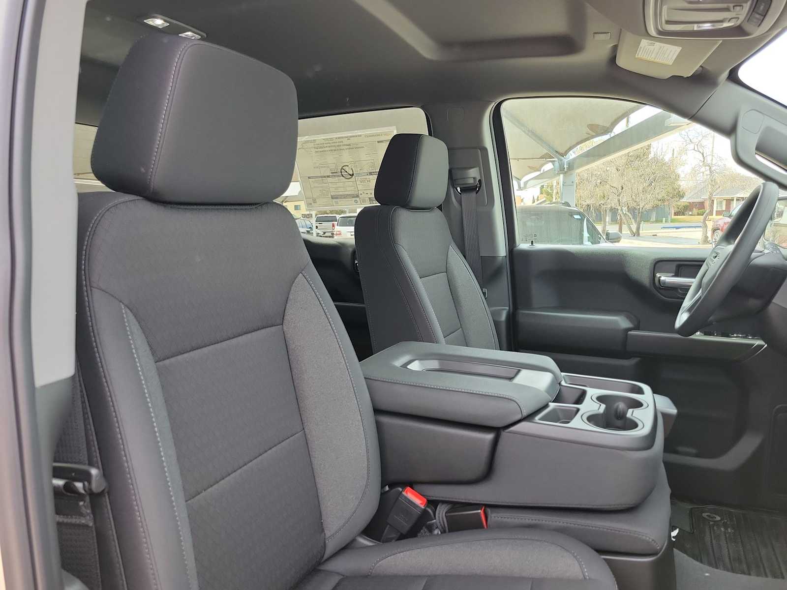 Thumbnail: 2026 Chevrolet Silverado 1500 - 10