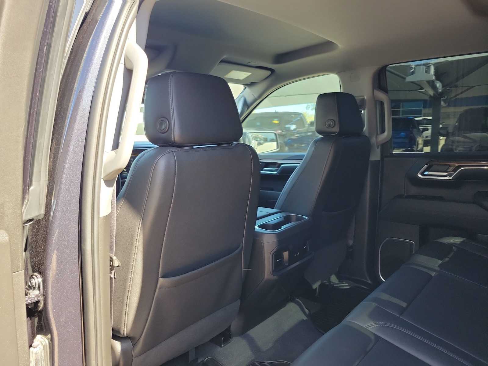 Thumbnail: 2023 Chevrolet Silverado 1500 - 12