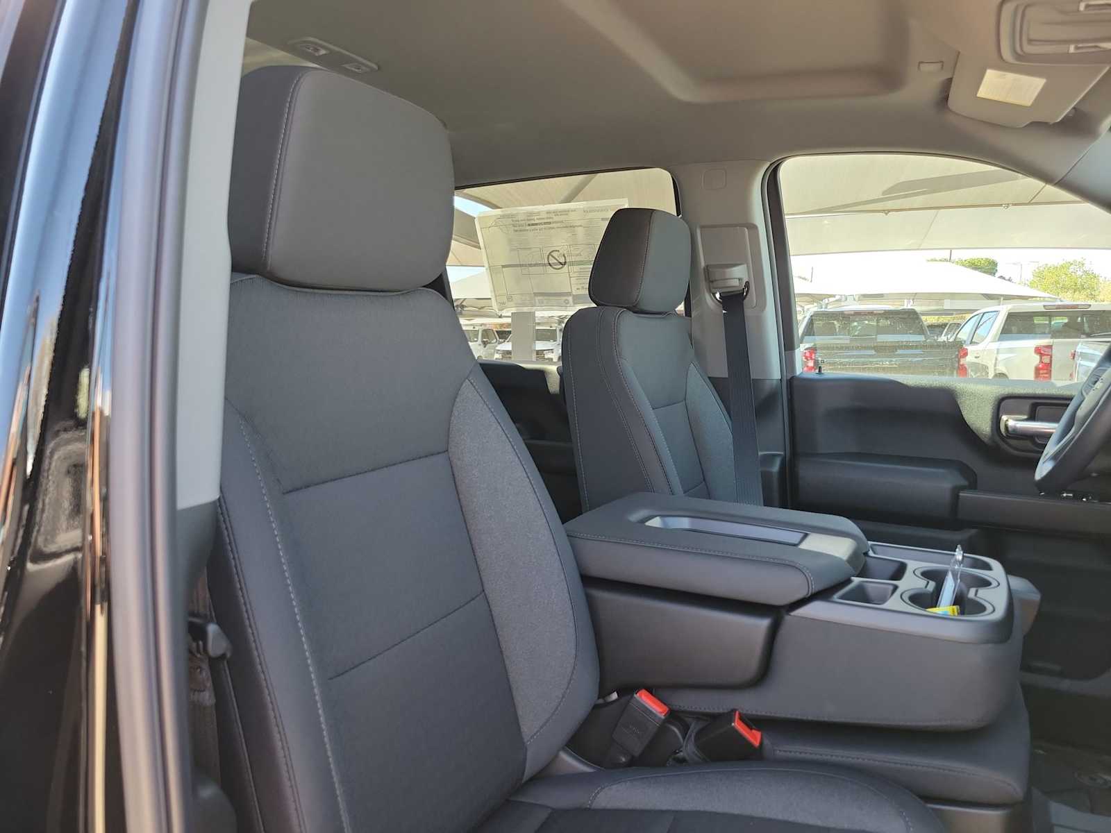 Thumbnail: 2026 Chevrolet Silverado 2500 - 14