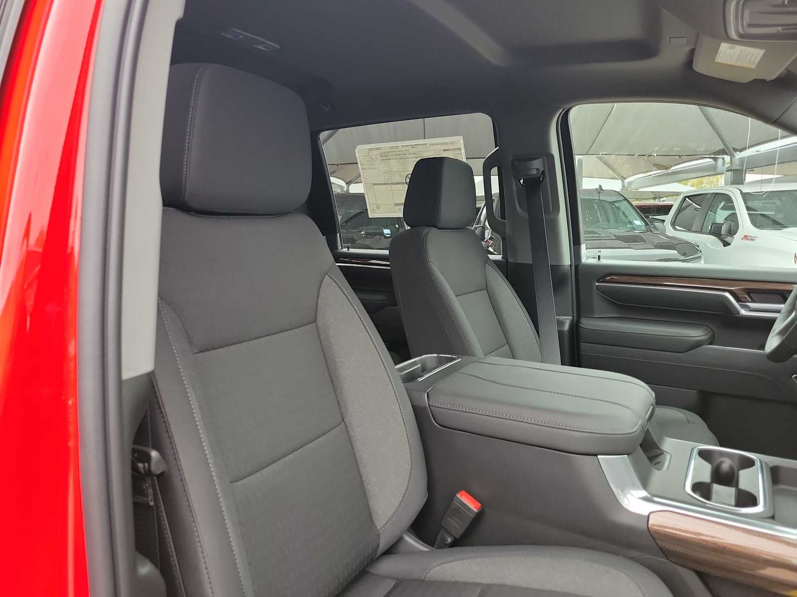 Thumbnail: 2026 Chevrolet Silverado 2500 - 14