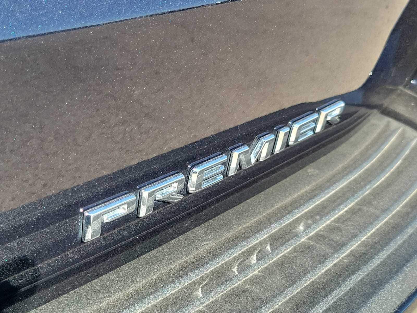 Thumbnail: 2023 Chevrolet Tahoe - 7