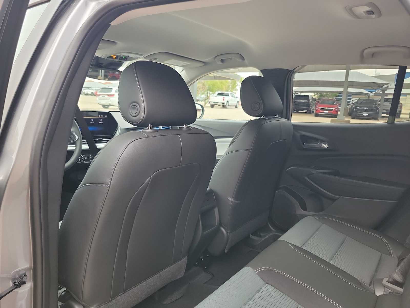 Thumbnail: 2026 Chevrolet Trax - 16