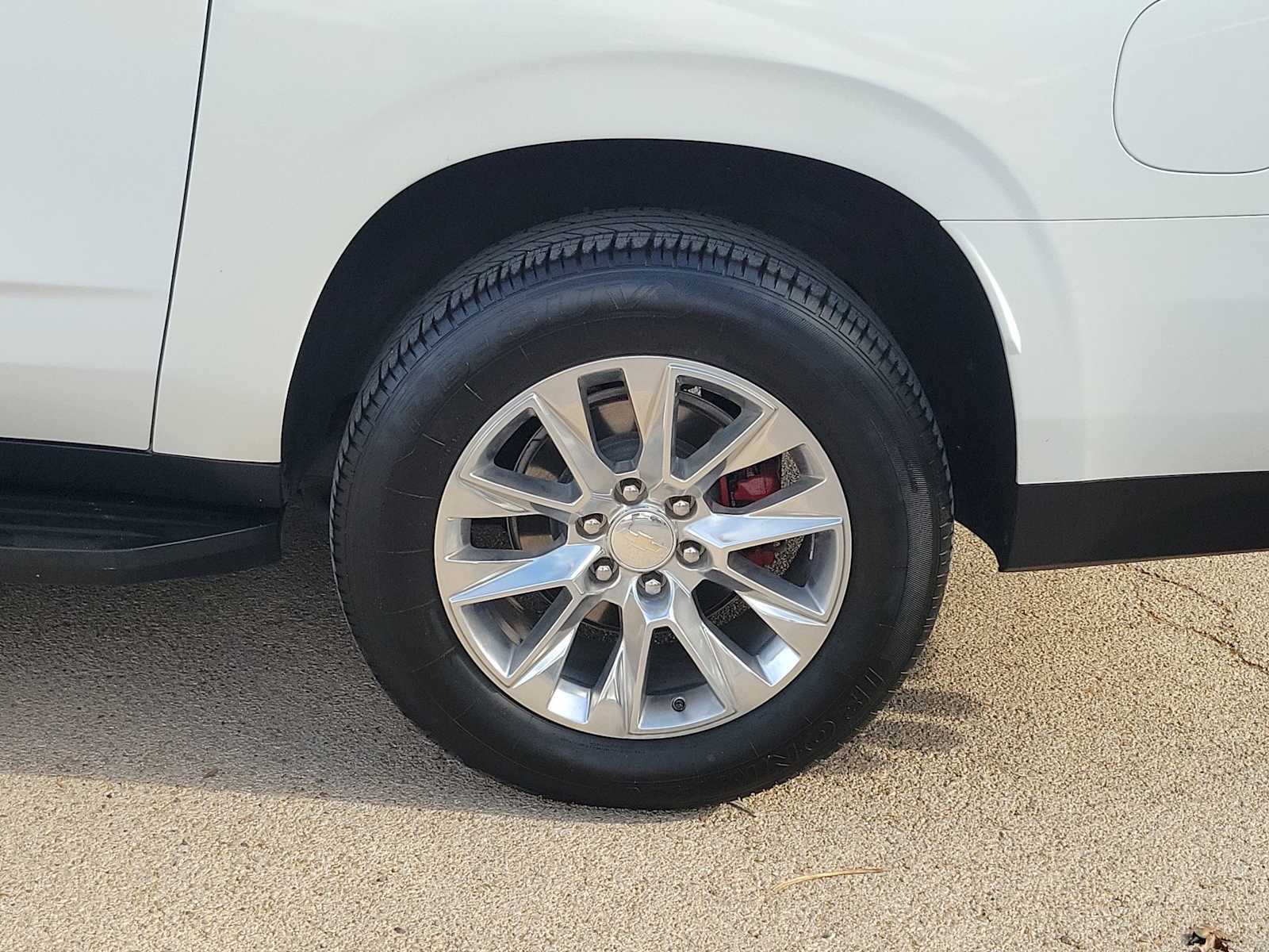 Thumbnail: 2023 Chevrolet Suburban - 8