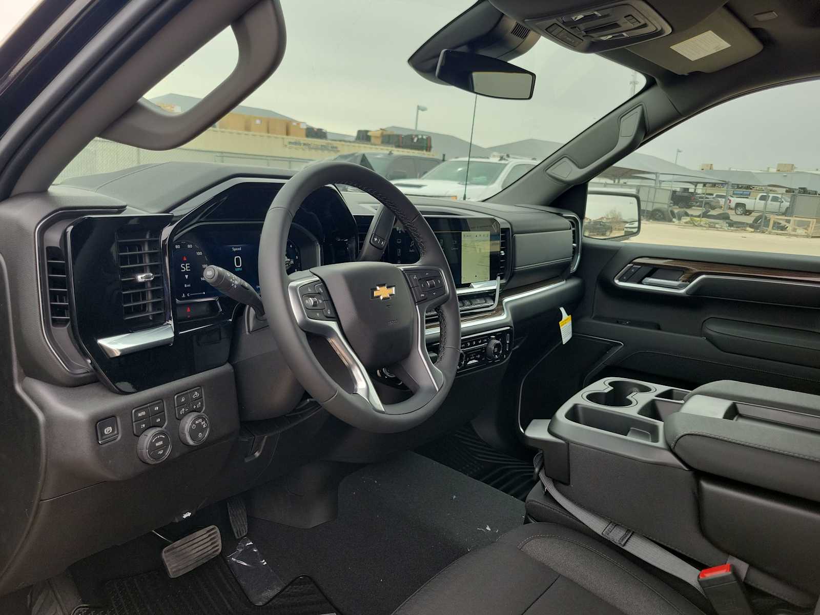 Thumbnail: 2026 Chevrolet Silverado 1500 - 2