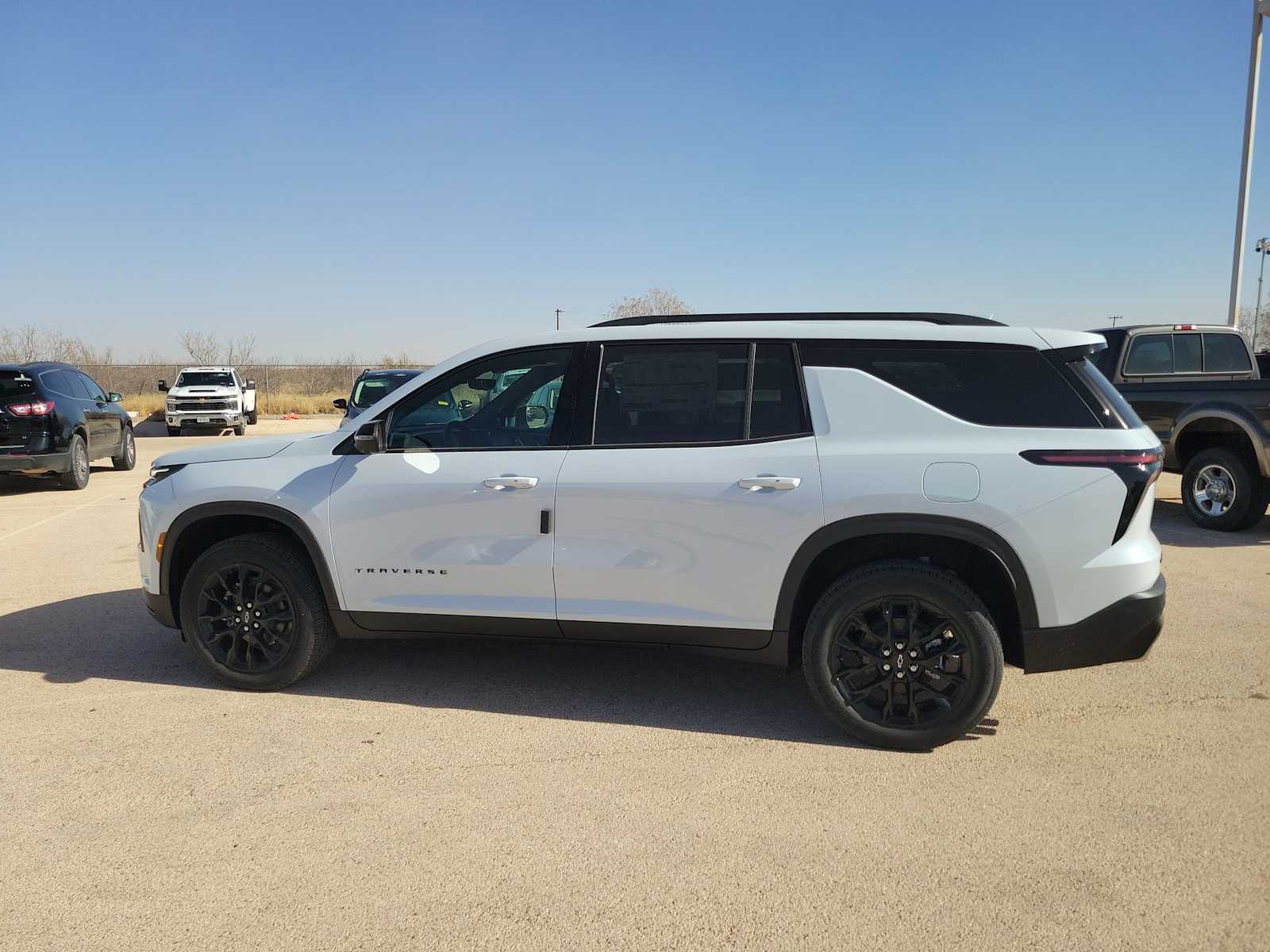 Thumbnail: 2026 Chevrolet Traverse - 3