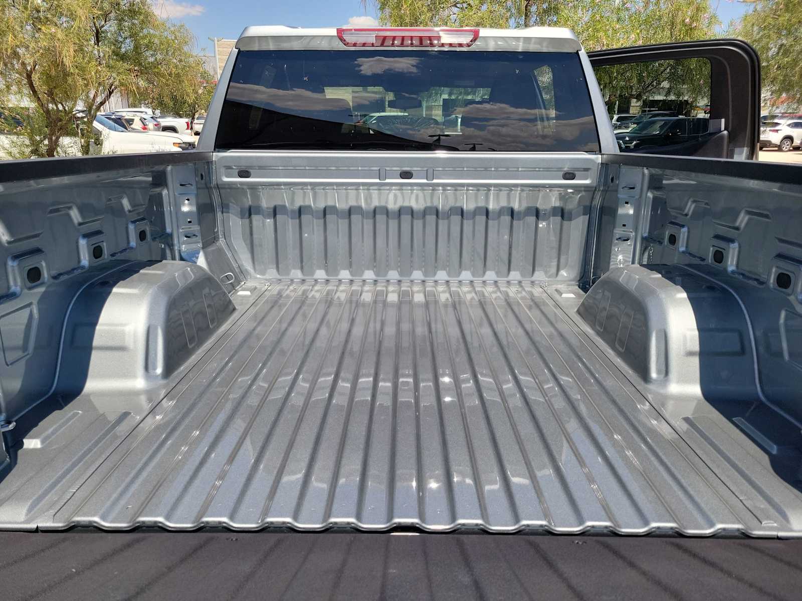 Thumbnail: 2026 Chevrolet Silverado 1500 - 19