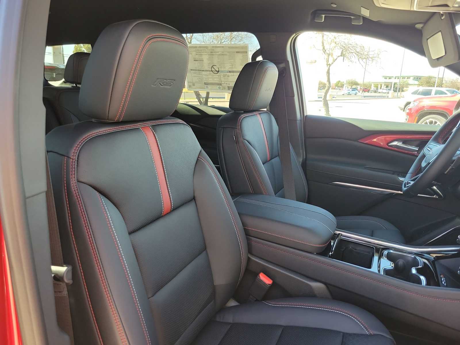 Thumbnail: 2026 Chevrolet Traverse - 10