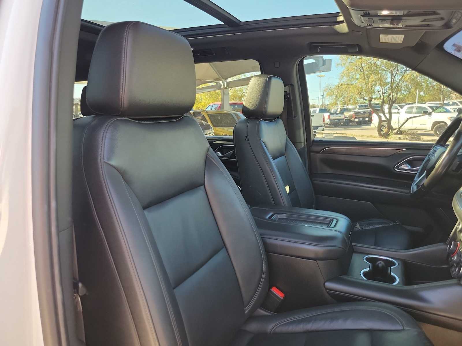 Thumbnail: 2021 Chevrolet Tahoe - 14