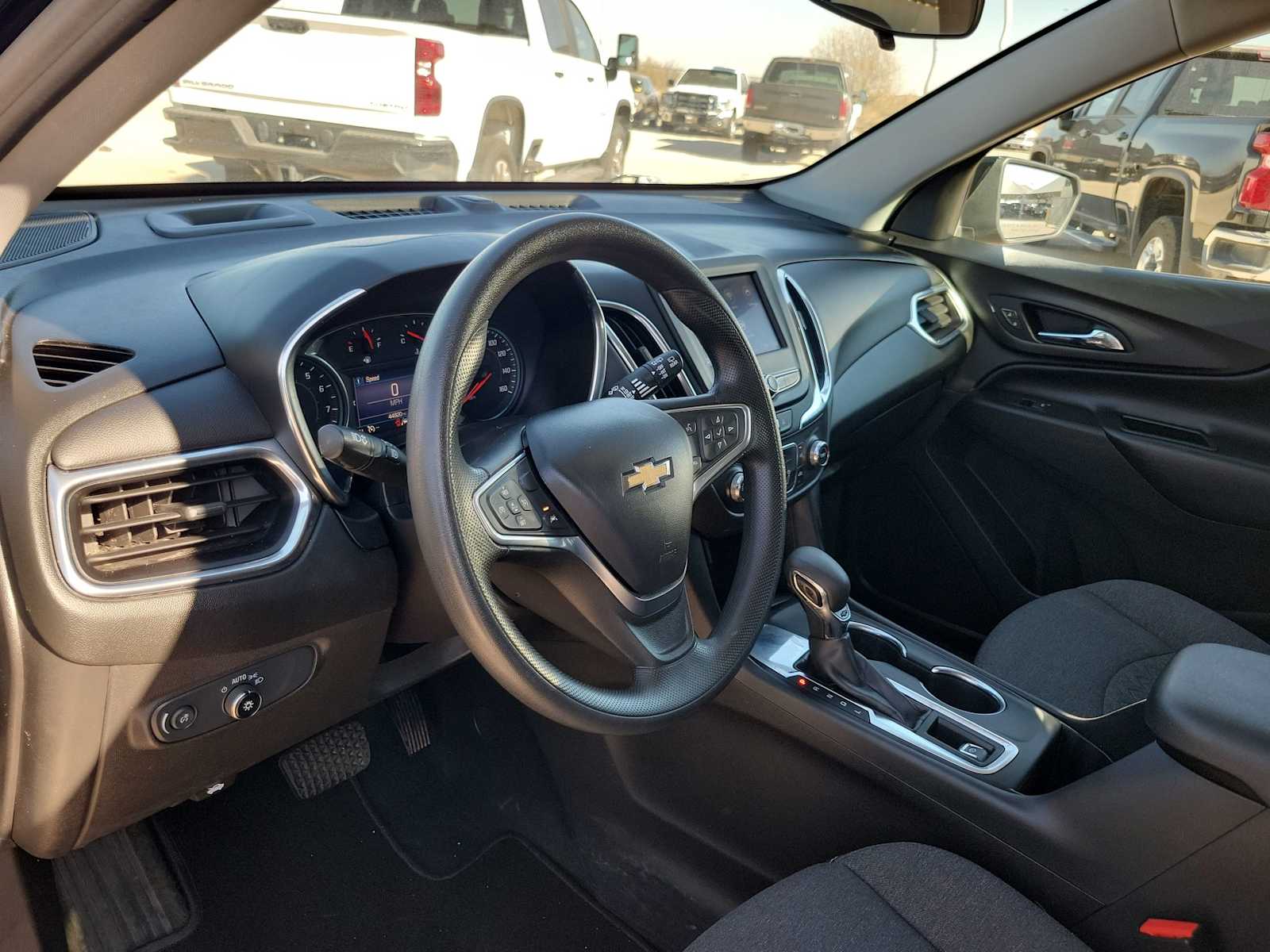 Thumbnail: 2022 Chevrolet Equinox - 2