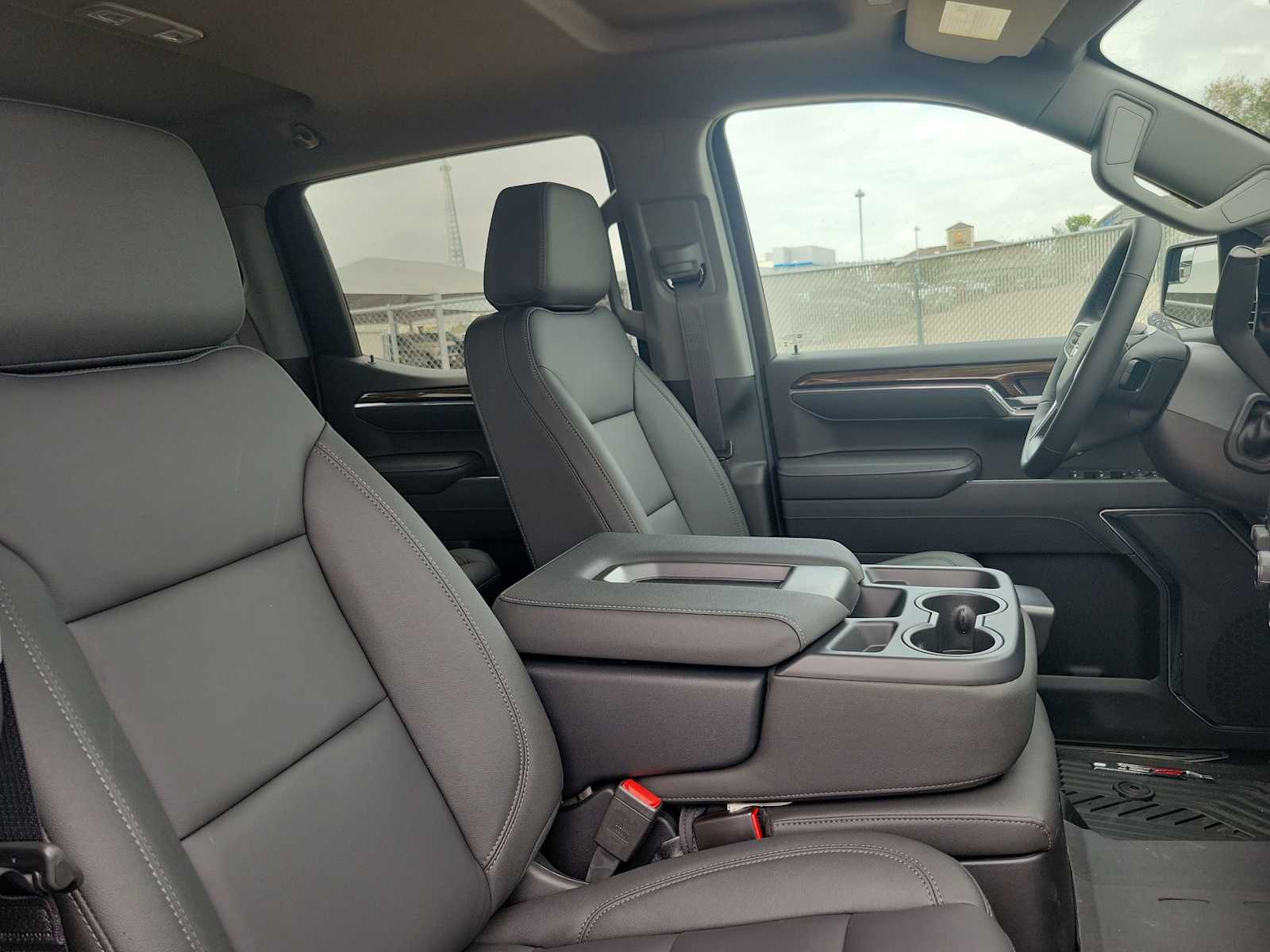 Thumbnail: 2026 Chevrolet Silverado 1500 - 18