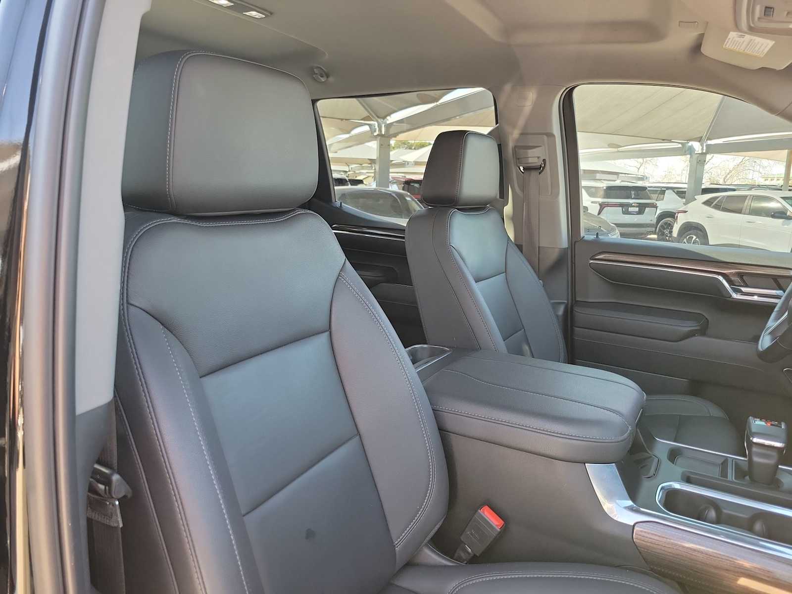 Thumbnail: 2023 Chevrolet Silverado 1500 - 10