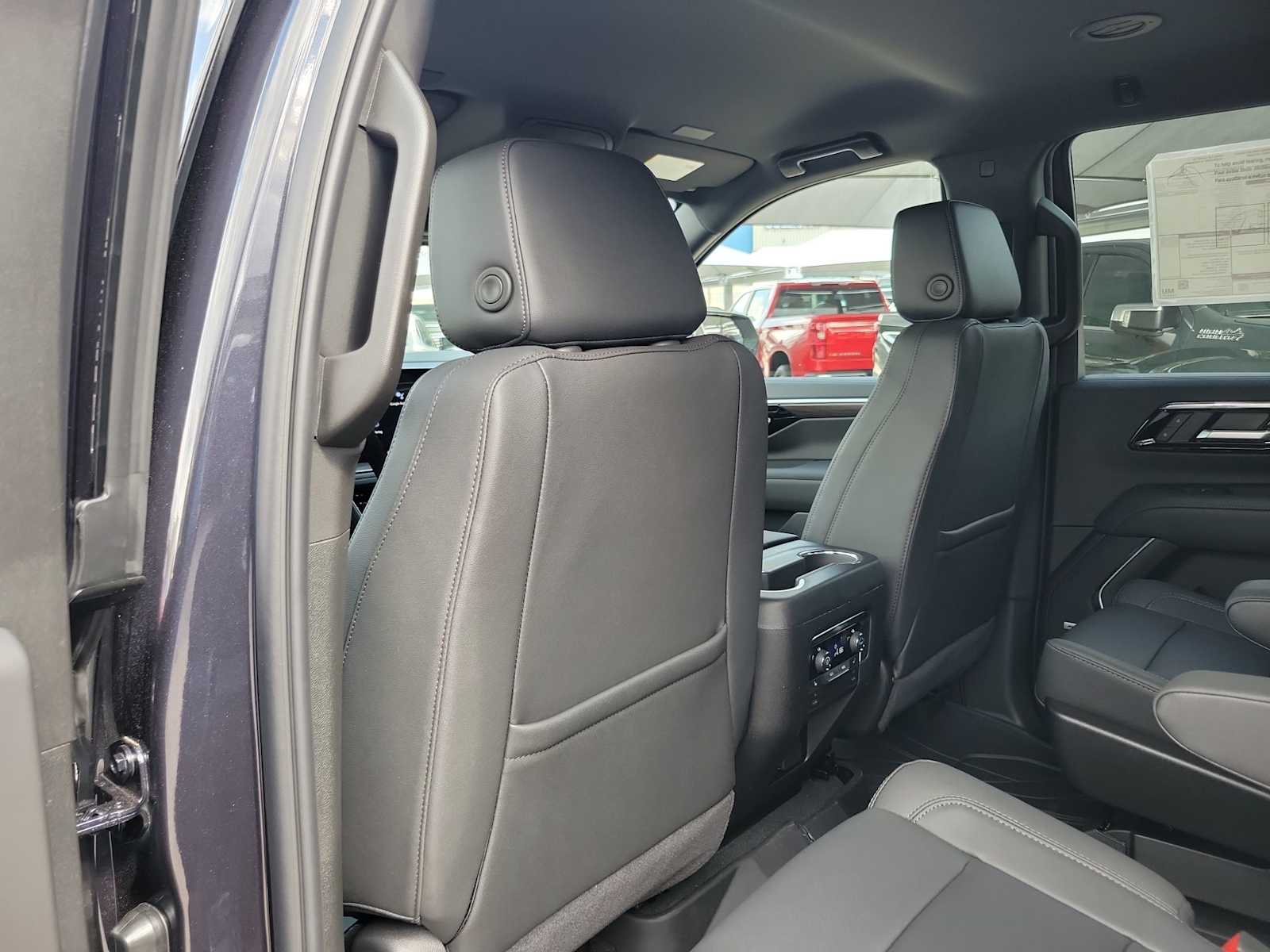 Thumbnail: 2026 Chevrolet Tahoe - 12